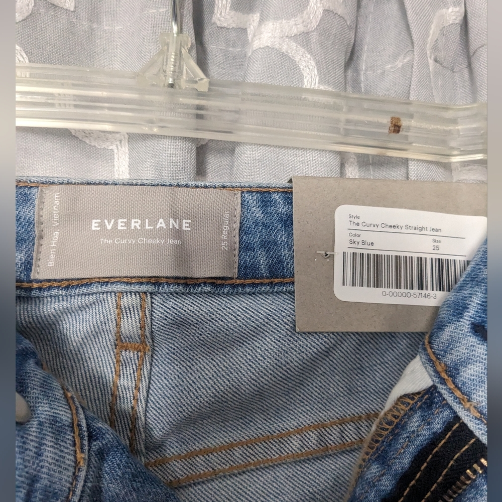 Everlane Curvy Cheeky Straight Jean